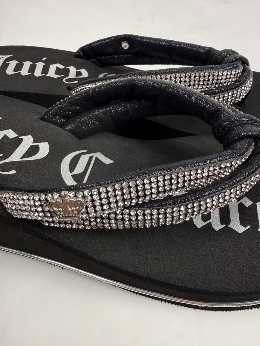 Juicy Couture Black Wedge Pkatform Sandals with Silver Rhinestone Straps Size 6 - Picture 9 of 13